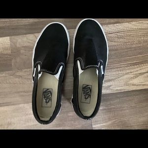 VANS BLACK SLIP ON (SIZE 8W & 6.5M)